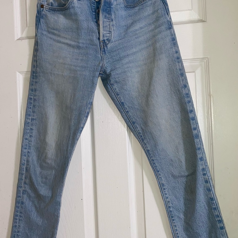 Levi's Women's Straight Jeans in Light Blue